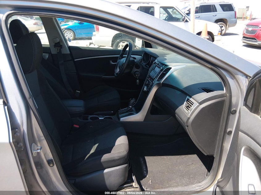 2013 HYUNDAI ELANTRA GT auction photo 5