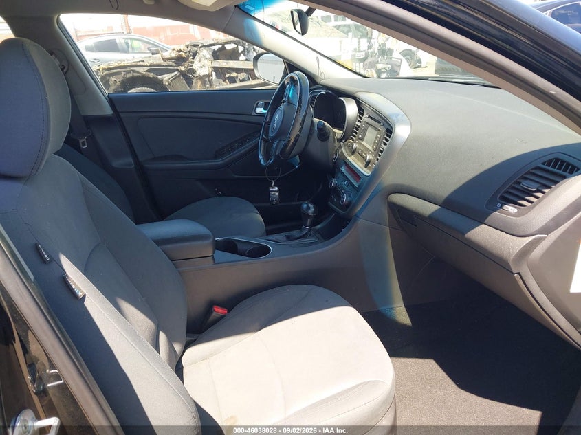 2016 KIA OPTIMA HYBRID auction photo 5