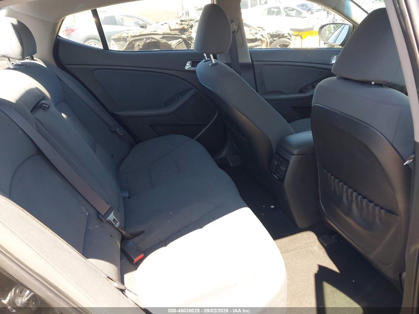 2016 KIA OPTIMA HYBRID auction photo 8