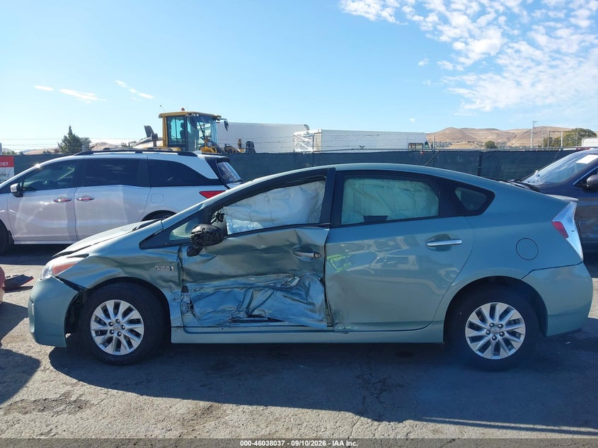 TOYOTA PRIUS PLUG-IN - zdjęcie 14