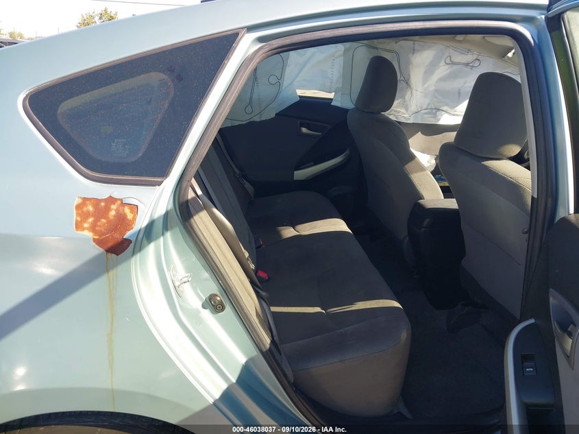 TOYOTA PRIUS PLUG-IN - zdjęcie 8