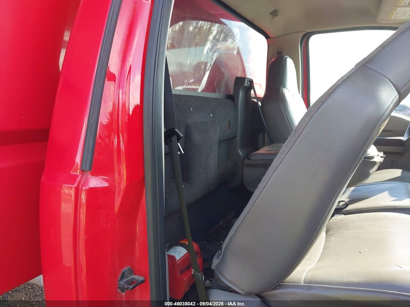2009 FORD F-450 CHASSIS auction photo 8