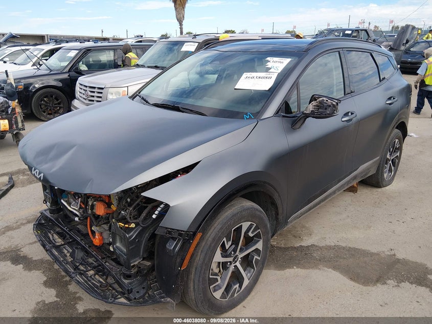 2025 Kia Sportage Hybrid Sx-Prestige, Front & Rear, IAAI, VIN KNDPXCDG2S7235075 — photo 2