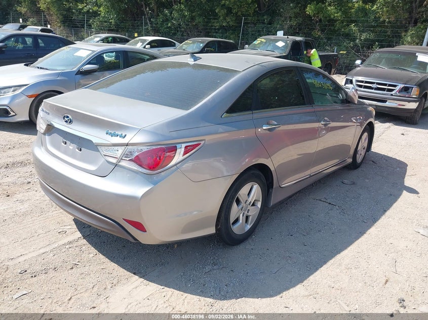 2012 HYUNDAI SONATA HYBRID auction photo 4