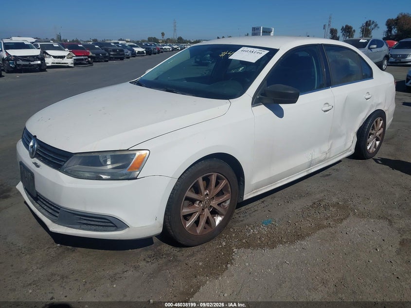 2013 VOLKSWAGEN JETTA auction photo 2