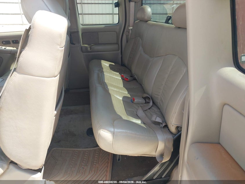 2002 GMC SIERRA 1500 auction photo 8