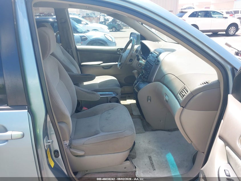 2008 TOYOTA SIENNA auction photo 5
