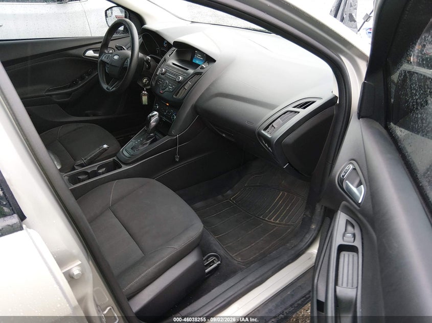 2015 FORD FOCUS auction photo 5