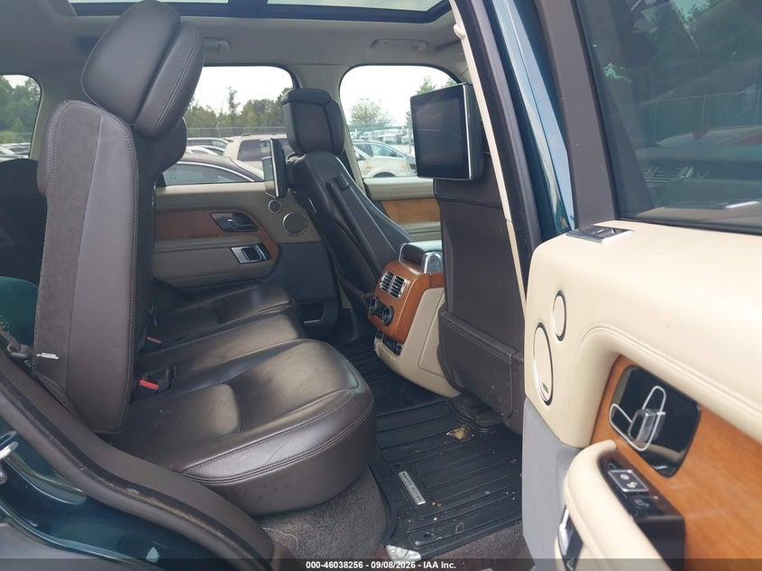 LAND-ROVER RANGE ROVER 2018 VIN SALGV2RE9JA508532