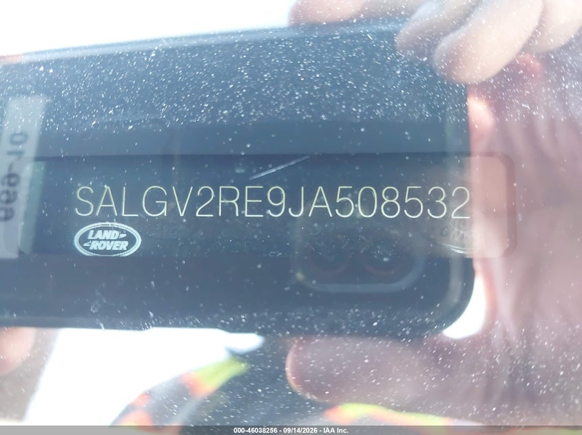 LAND-ROVER RANGE ROVER 2018 VIN SALGV2RE9JA508532