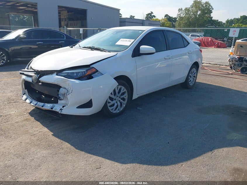 Vin: 5yfburhe5jp761129, lot: 46537705, toyota corolla le 20182