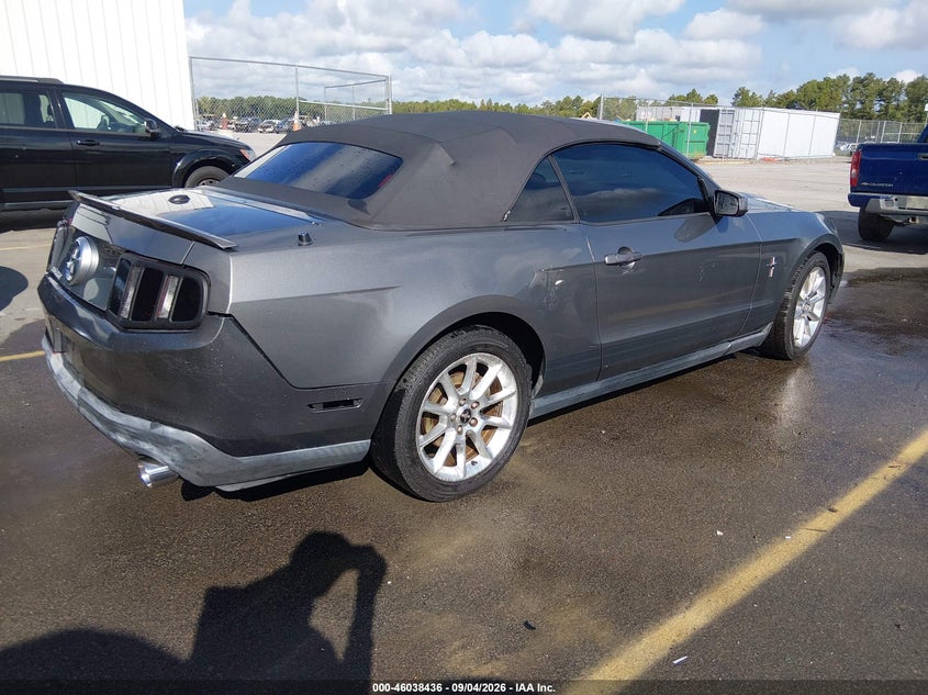 2011 FORD MUSTANG auction photo 4