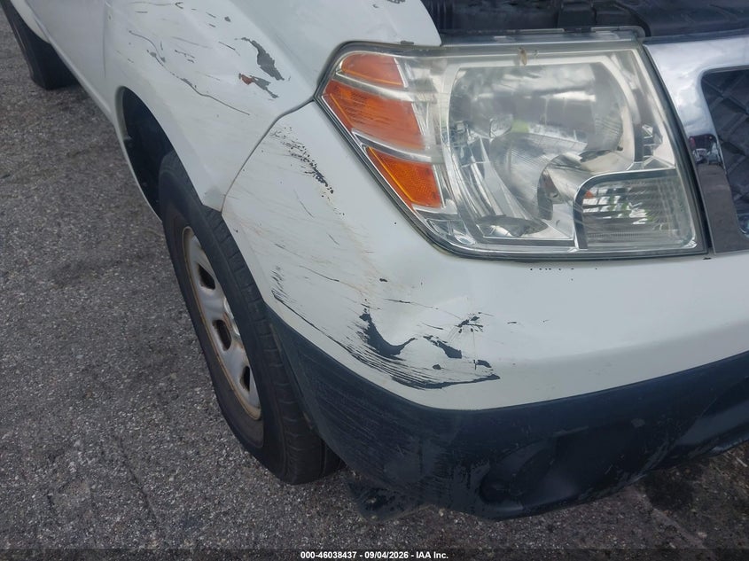 2016 NISSAN FRONTIER auction photo 6