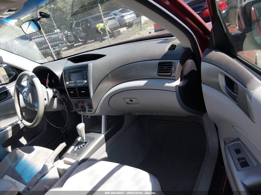 2010 SUBARU FORESTER auction photo 5