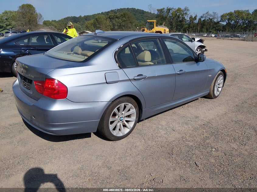 2011 BMW 328I — zdjęcie 4