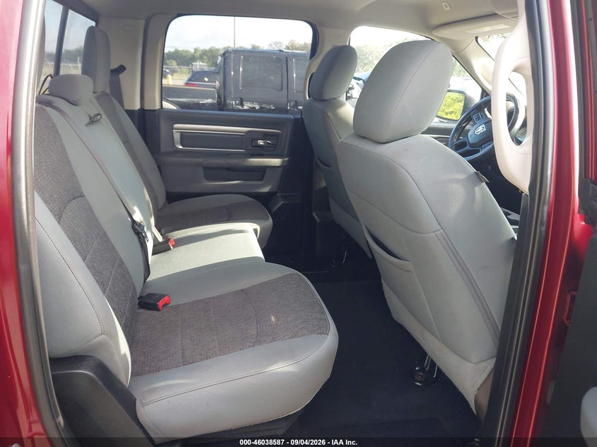 2019 RAM 1500 CLASSIC auction photo 8