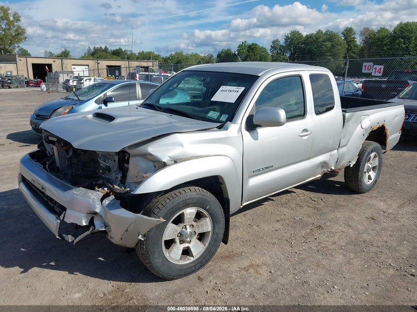 2008 TOYOTA TACOMA auction photo 2