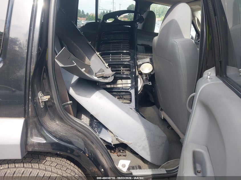 JEEP LIBERTY 2005 VIN 1J4GL48KX5W677655
