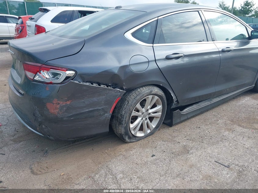 Фото 6 - CHRYSLER 200