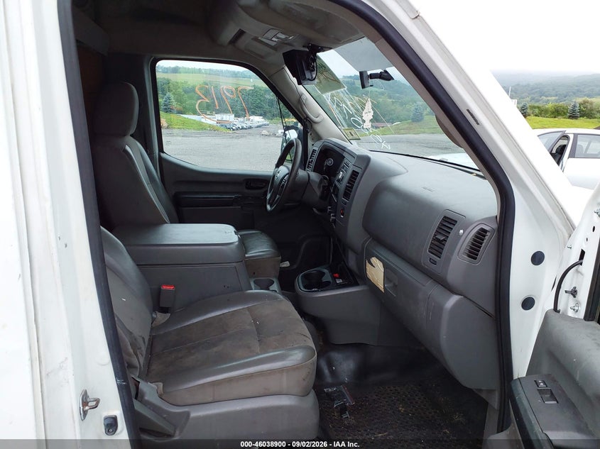 2017 NISSAN NV CARGO NV2500 HD auction photo 5