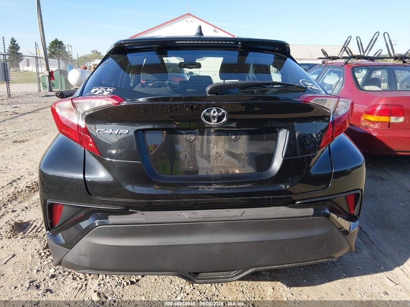 TOYOTA C-HR - zdjęcie 16