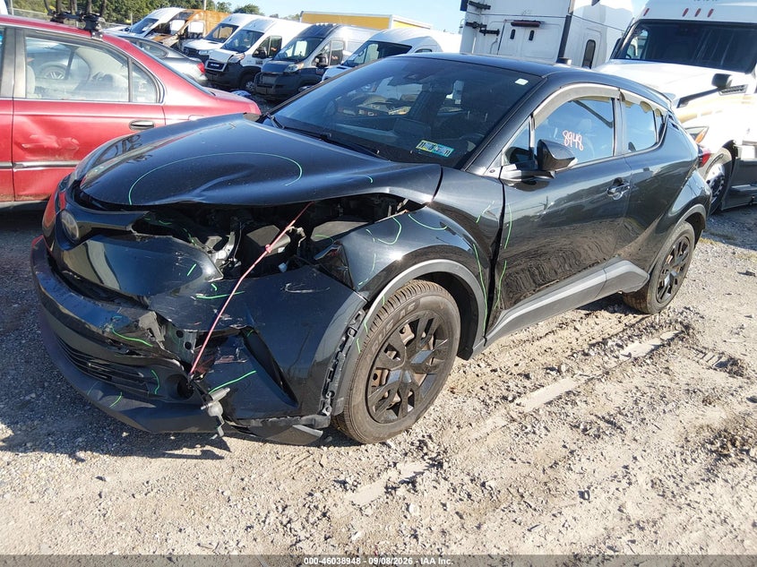 TOYOTA C-HR - zdjęcie 2