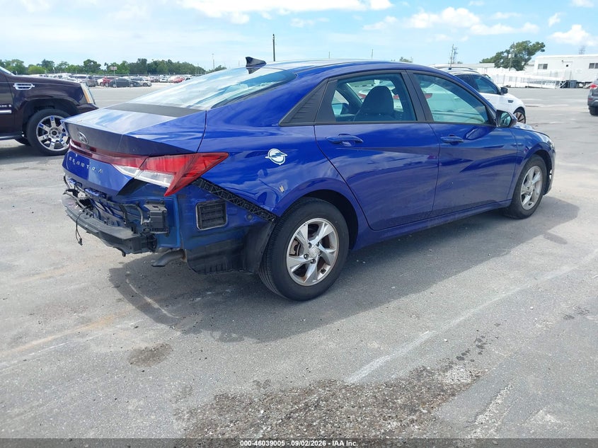 2021 HYUNDAI ELANTRA auction photo 4