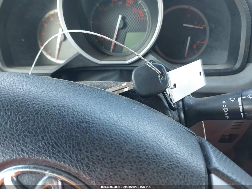 2011 TOYOTA 4RUNNER SR5 V6 · Фото 11