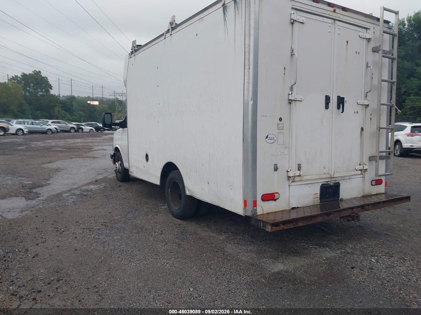 2017 CHEVROLET EXPRESS CUTAWAY auction photo 3