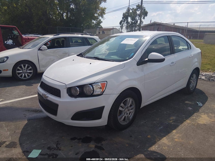2014 CHEVROLET SONIC auction photo 2