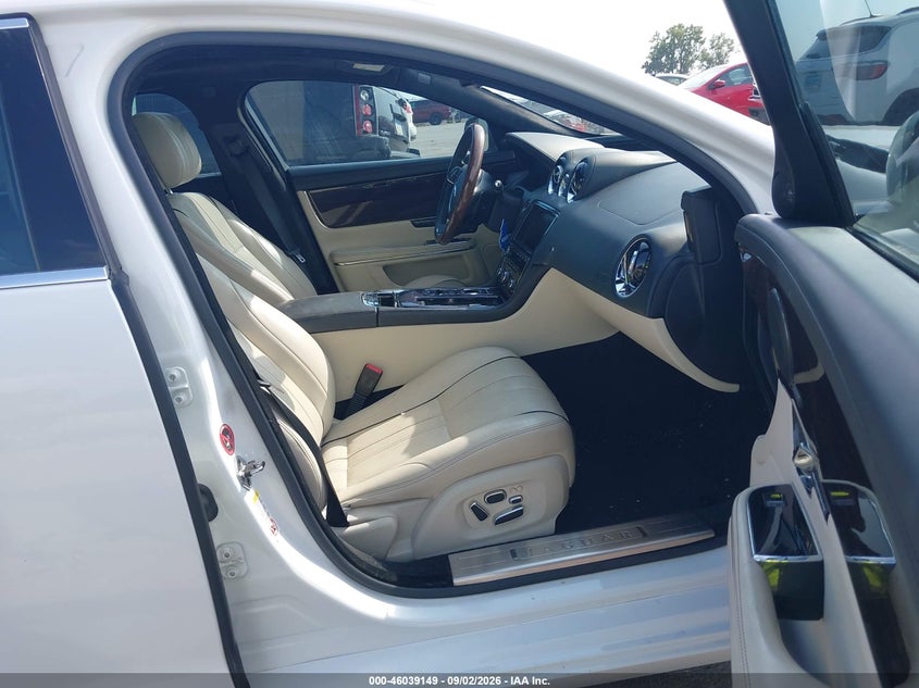 JAGUAR XJ 2013 VIN SAJWA2GE2DMV41636