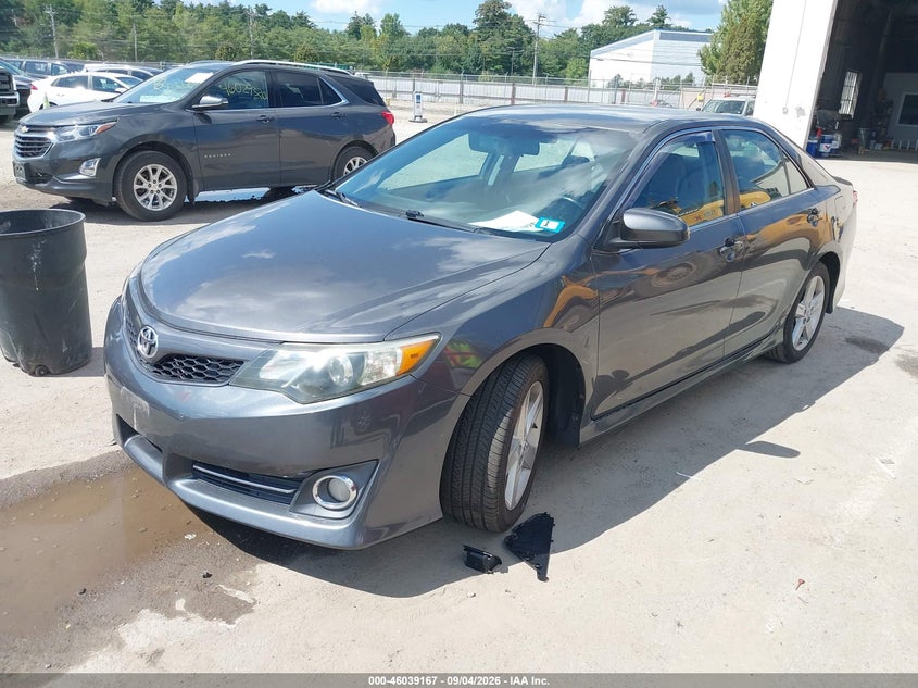 Vin: 4t1bf1fk3du701423, lot: 46538622, toyota camry se 20132