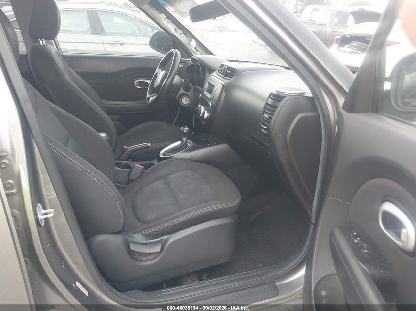 2015 KIA SOUL auction photo 5
