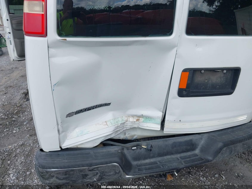 CHEVROLET EXPRESS 2008 VIN 1GCFG15XX81195421