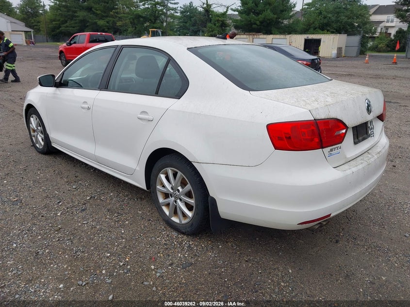 2012 VOLKSWAGEN JETTA auction photo 3