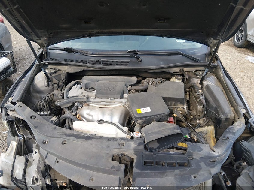 TOYOTA CAMRY - zdjęcie 10