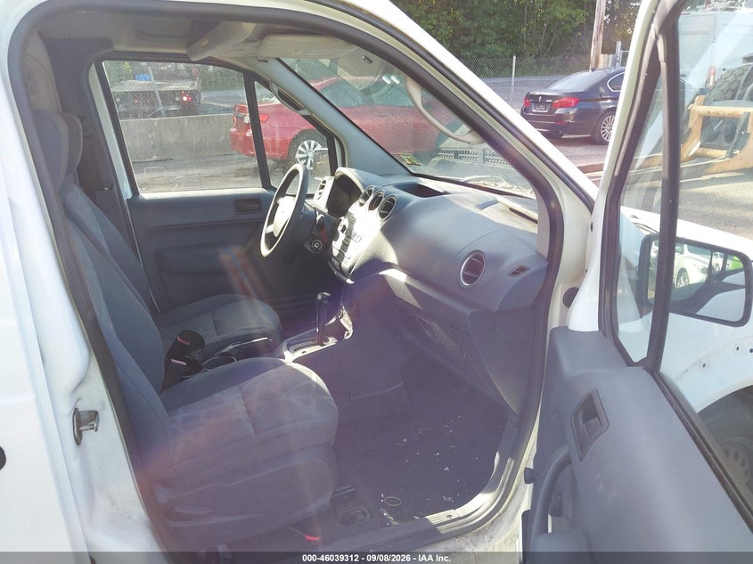 2013 FORD TRANSIT CONNECT auction photo 5