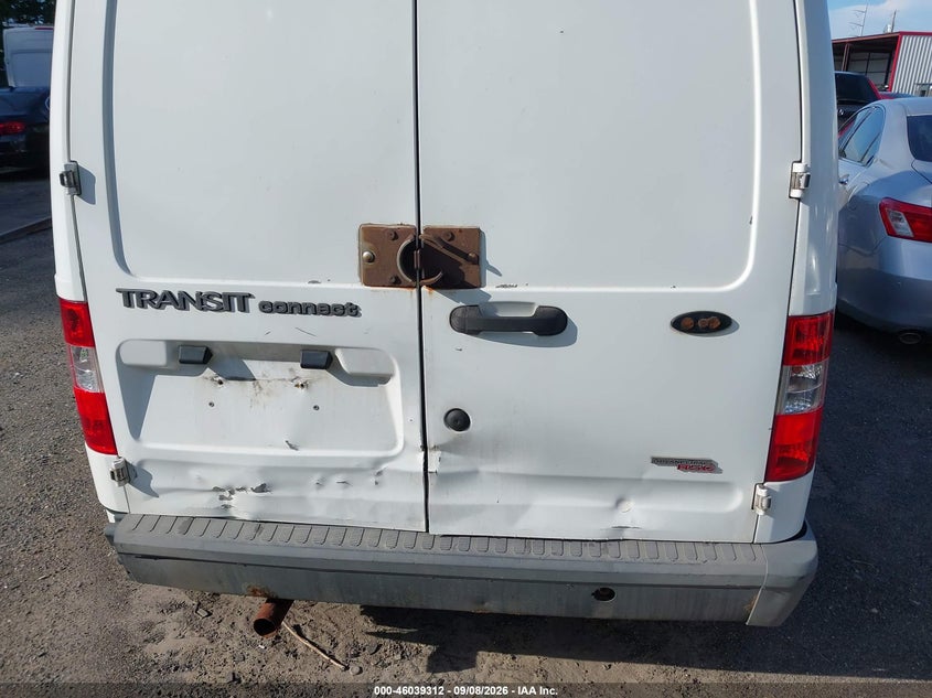 2013 FORD TRANSIT CONNECT auction photo 6