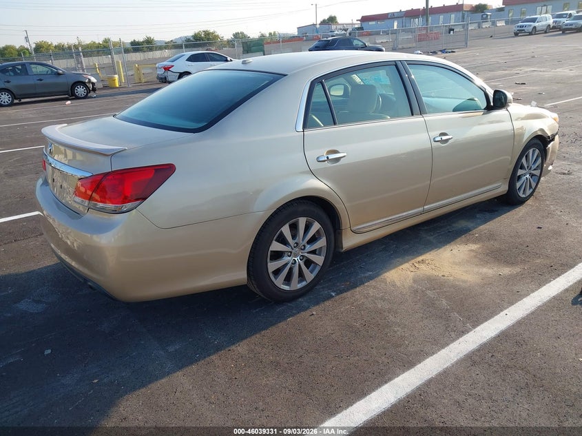 2012 TOYOTA AVALON auction photo 4