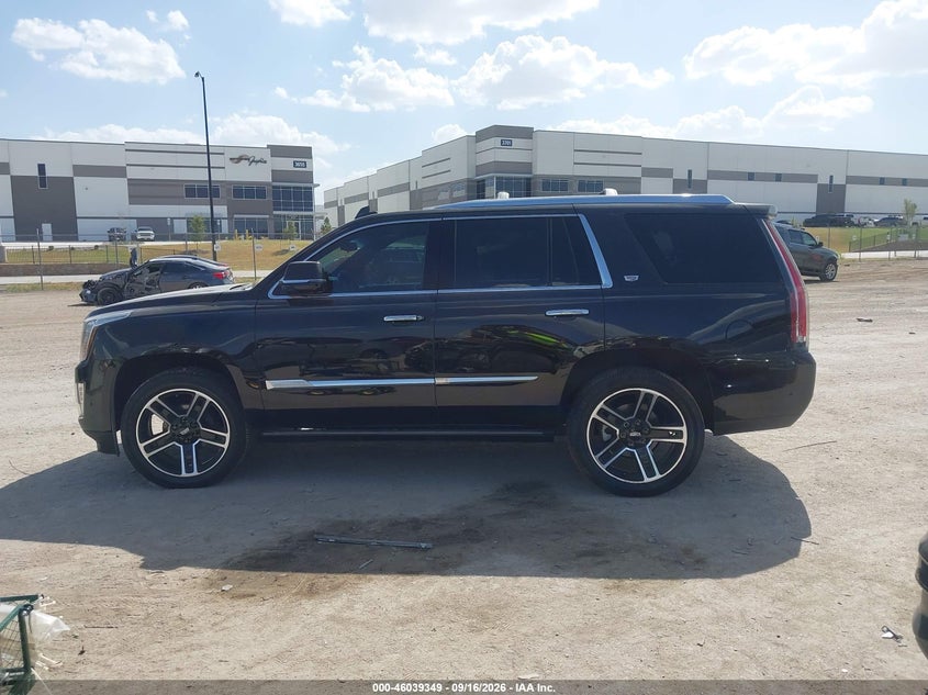 CADILLAC ESCALADE - zdjęcie 14