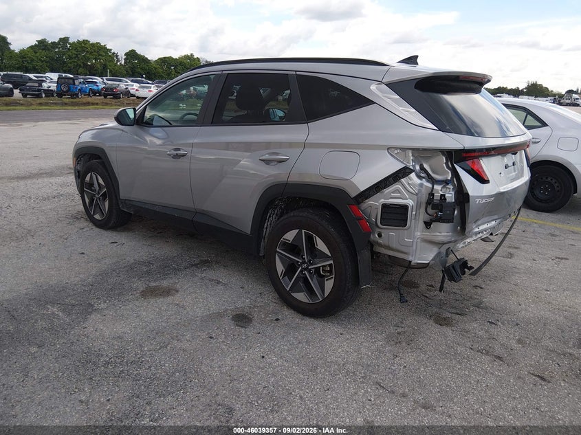 2026 HYUNDAI TUCSON auction photo 3