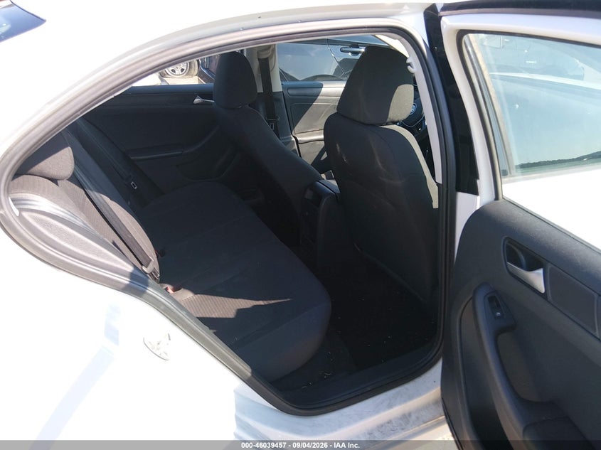 2016 VOLKSWAGEN JETTA 1.4T S · Фото 8