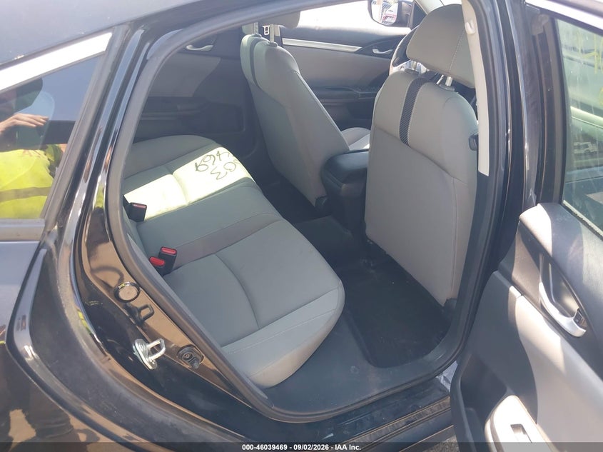 2019 HONDA CIVIC auction photo 8