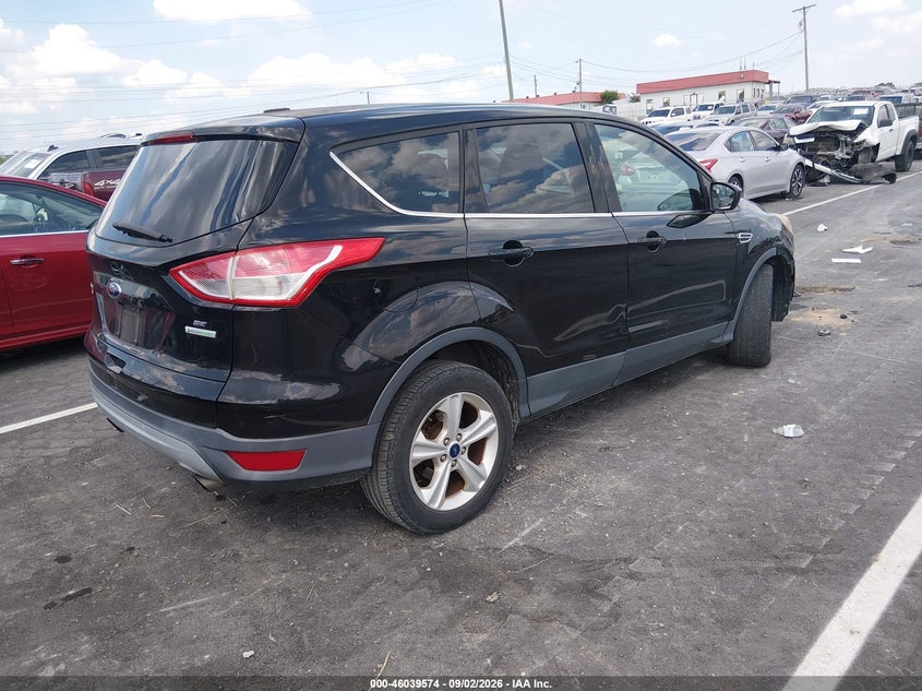 2016 FORD ESCAPE auction photo 4