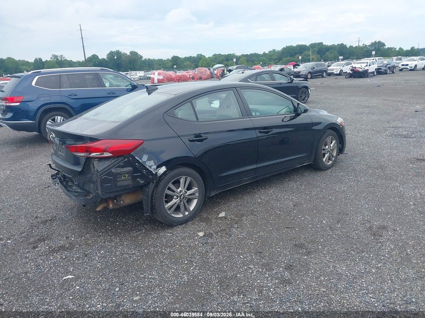 2017 HYUNDAI ELANTRA auction photo 4