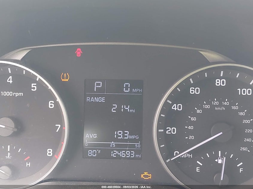 2017 HYUNDAI ELANTRA auction photo 7