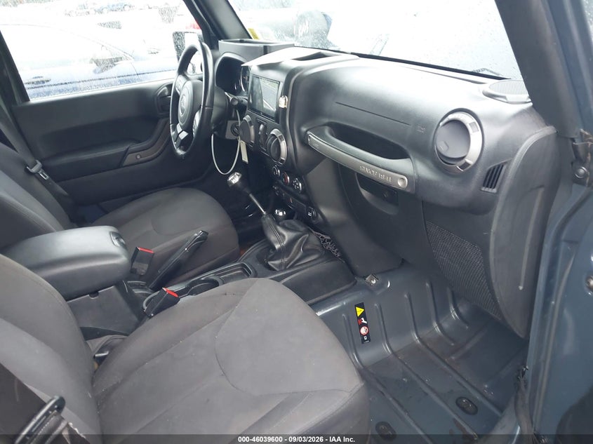 2016 JEEP WRANGLER UNLIMITED auction photo 5