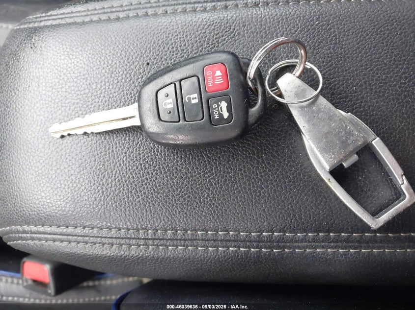 TOYOTA COROLLA 2019 VIN 2T1BURHE6KC125093