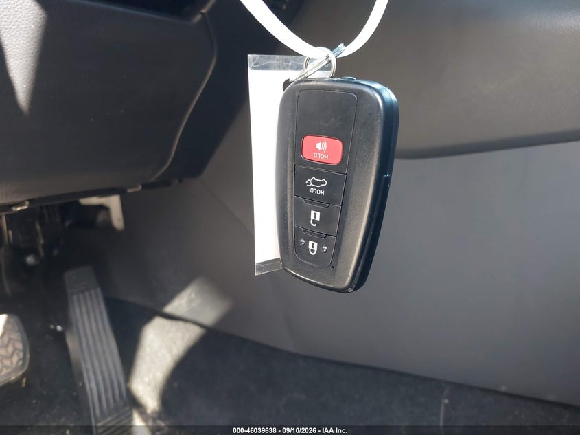 TOYOTA RAV4 HYBRID - zdjęcie 11