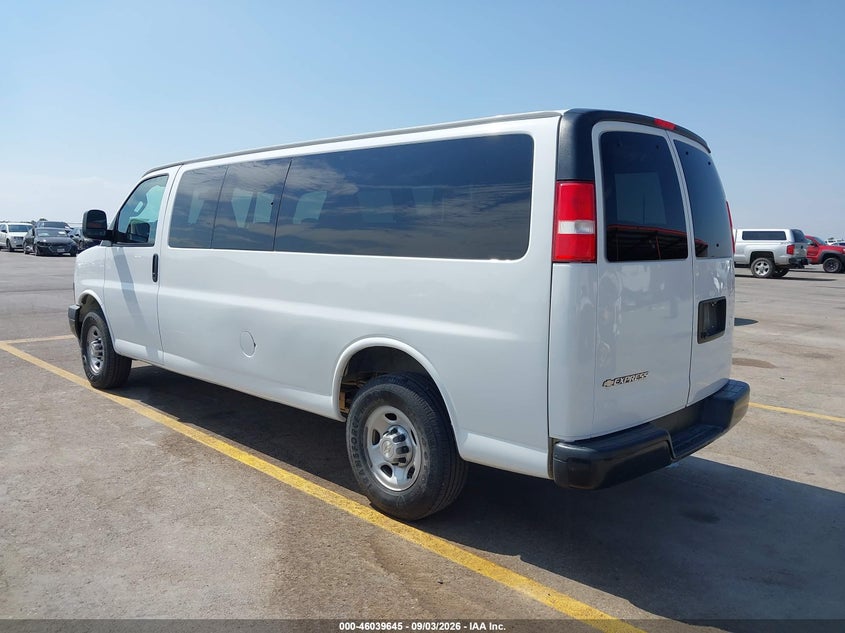 2020 CHEVROLET EXPRESS PASSENGER auction photo 3